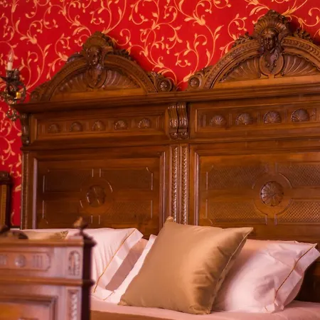 Epidamn Boutique & 4*