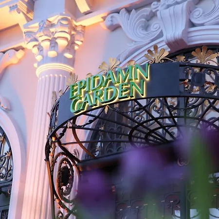 호텔 Epidamn Boutique & 4*