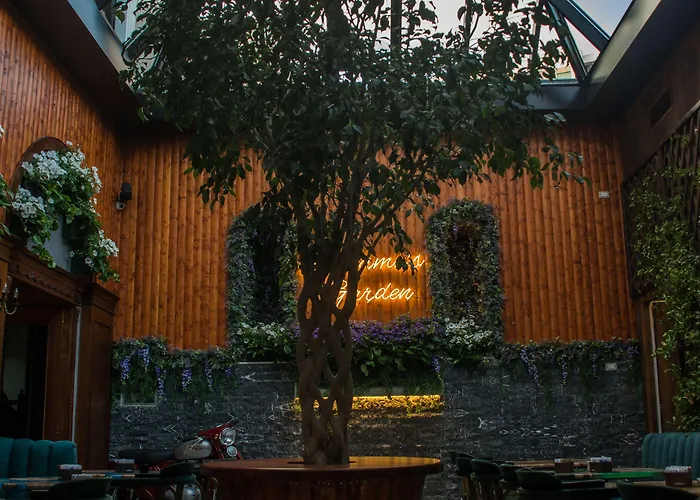 Epidamn Boutique & 4*