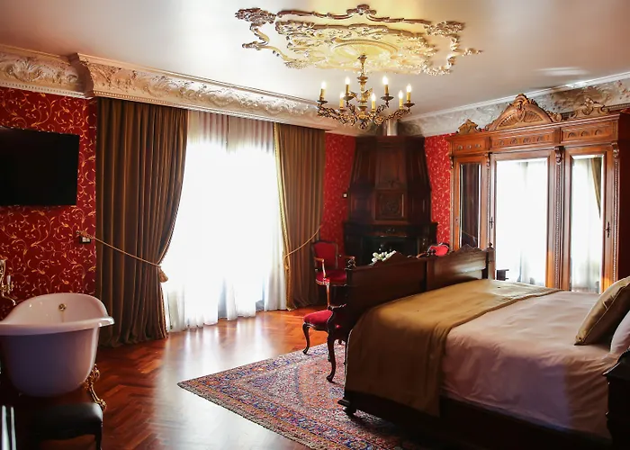 Epidamn Boutique & 4*