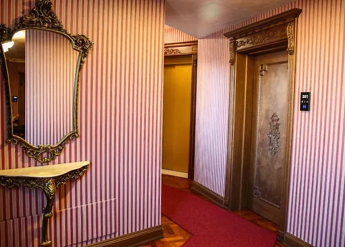 Hotel Epidamn Boutique & 4*