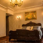 Epidamn Boutique & 4*