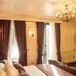 Epidamn Boutique & 4*