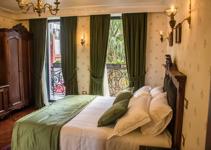 Epidamn Boutique & 4*